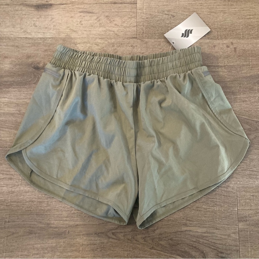 Soothfeel Green Athletic Shorts XS NWT